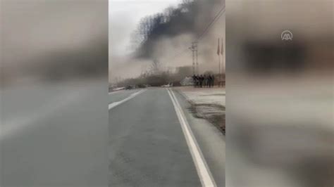 Ardeşen Çamlıhemşin kara yolu heyelan nedeniyle kapandı Haberler