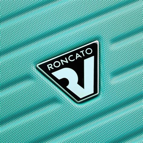 Чемодан Roncato 413042 Sunlite M купить в Москве. Цена в официальном ...