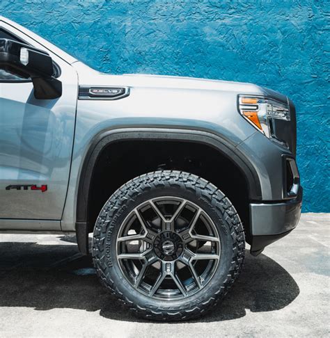 Gmc At4 W 22x10 B204 Insurgent W 35x12 50r22 Tires