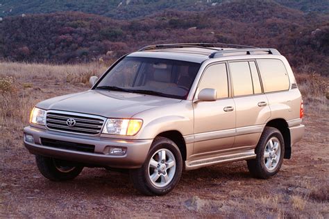 Buying Guide The 1998 2007 Toyota Land Cruiser 100 Series Autotrader