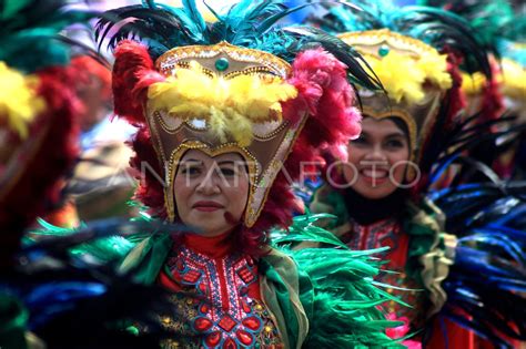 Helaran Budaya Kuningan Antara Foto