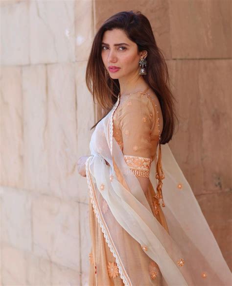 25 Beautiful Pictures Of Mahira Khan In Eastern Dress Reviewitpk