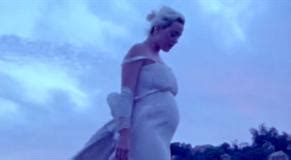 Katy Perry She Strips Completely Naked In New Music Video Daises Aznude