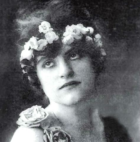 The Colca Specialist Russian Ballerina Norka Rouskaya Danced Naked Inside The Cemetery Of Lima