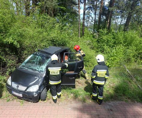 Dwa Wypadki Na DK 42 W Brodach I Parszowie Trzy Osoby W Szpitalu