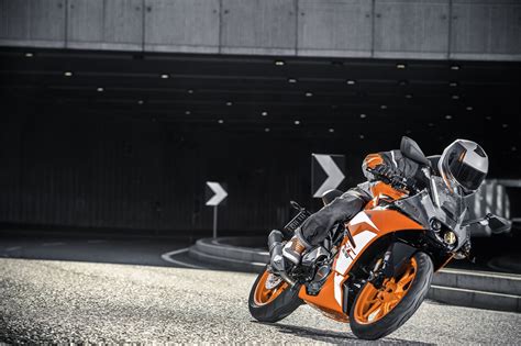 Motorrad Vergleich Aprilia Rs Limited Edition Vs Ktm Rc