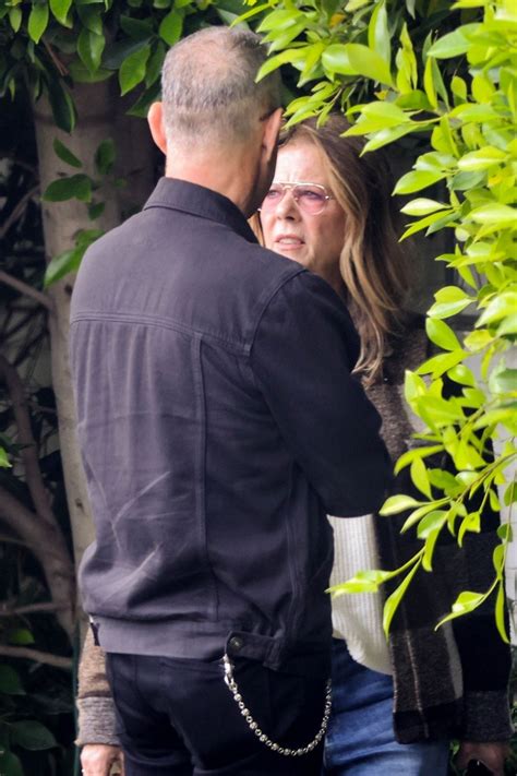 RITA WILSON and Tom Hanks Out for Dinner at Maria Shriver’s House in ...