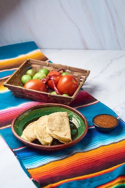 Quesadillas De Tortilla De Maïs De Cuisine Mexicaine Traditionnelle