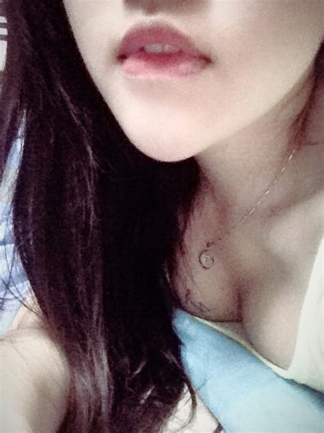 Dang Nguyen Van Anh Nude Pics Page 3