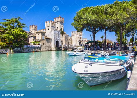 Sirmione on Lake Lago Di Garda, Italy Editorial Photo - Image of town ...