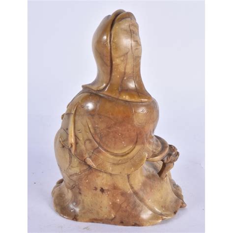 An Th Th Century Chinese Carved Soapstone Figure Of Guanyin Qing