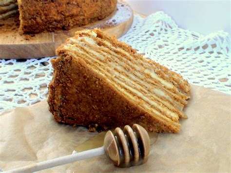 Карамельный медовик с апельсиновым кремом - пошаговый рецепт с фото ...
