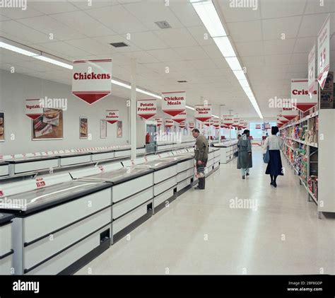 1987 Kwik Save Supermarket Tottenham London UK Stock Photo Alamy