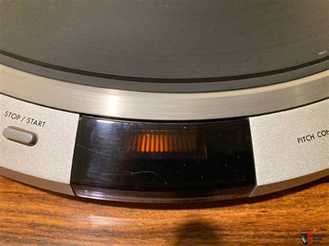 Victor Jvc Tt Direct Drive Quartz Lock Turntable With Fidelity