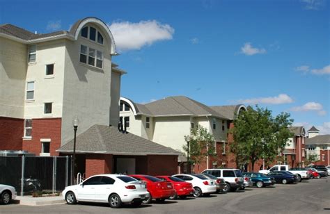 Suu Housing