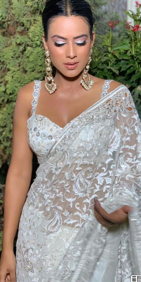 Nia Sharma Dizzling Hot Saree Photos