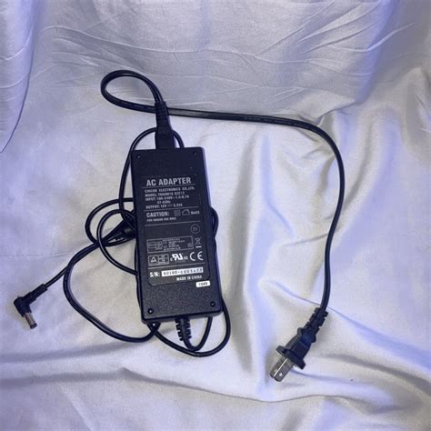 Cincon Tr M E Ac Adapter To Vdc A Barrell Ebay