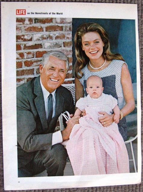 Cary Grant with Dyan Cannon and new daughter Jennifer Grant | Cary grant, Cary grant daughter ...