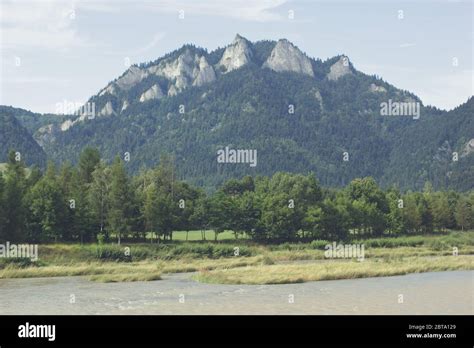 Trzy Korony Pieniny Three Crowns Mountain Peak Over Dunajec River Stock