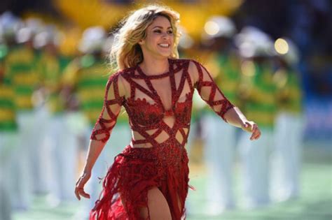 Shakira Anuncia Reagendamento De Shows No Brasil Respirando M Sica