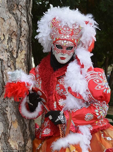 Zaza costumée au carnaval vénitien d Annecy le 21 février 2016