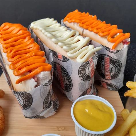 Curiango Lanches - Dine Lanches | Curitiba PR