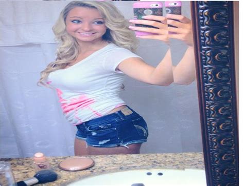 Hot Girl In Shorts Dsc Gallery Photography People Figures Female Form Clothed Artpal