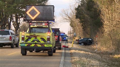 1 Killed 2 Injured In Crash On Highway 18 Wbbj Tv