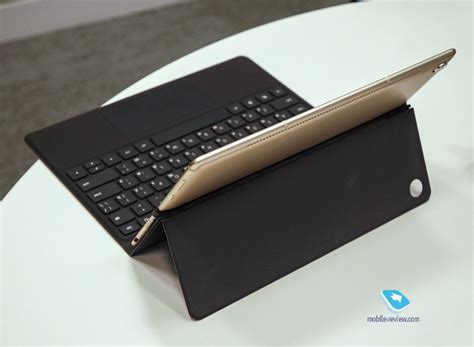 Mobile-review.com Первый взгляд на планшеты Huawei MediaPad M5 8.4", 10 ...