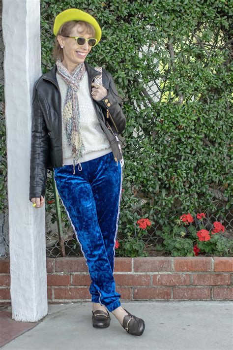 How to Wear Joggers In Winter: 3 Options