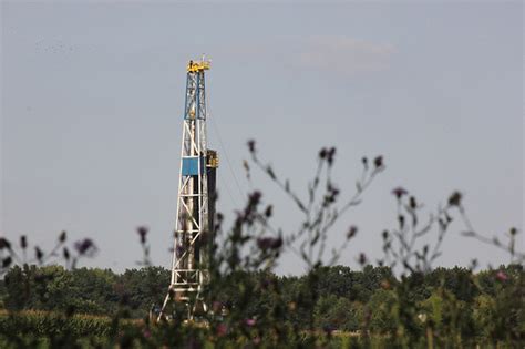 Gaz łupkowy zagrożenia związane z eksploatacją złóż metodą szczelinowania