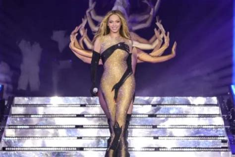 Texas Hold Em Milik Beyonce Melesat Ke Tangga Lagu No 1 Hot Country Billboard