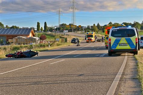 T Dlicher E Bike Unfall Motorradfahrer Kracht In Radfahrer