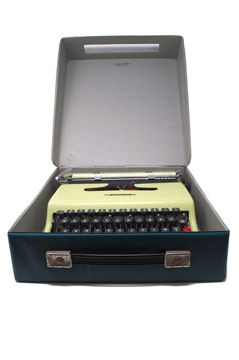 Macchina Da Scrivere Vintage Olivetti Lettera Verde Menta Etsy