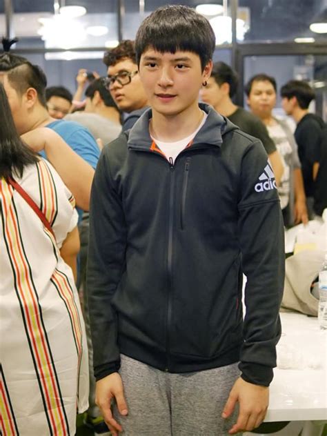 Sotus T Ng Cute Gay Catwalks Th I Lan