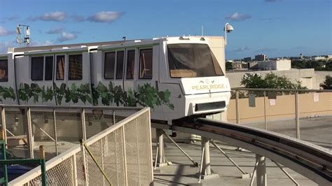 Pearlridge Monorail Arriving At Pearlridge Center Uptown Youtube