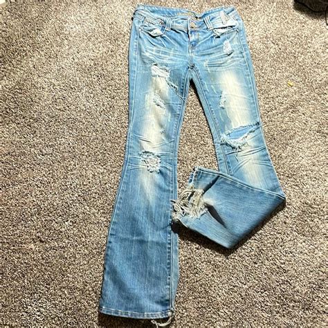 Almost Famous Vintage Y K Low Rise Destroyed Denim Gem