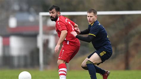 Fußball Bezirksliga Rot Weiß Achim besiegt Thedinghausen