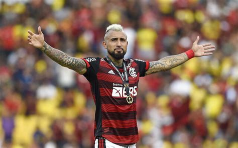 Vidal Sente Desconforto Muscular E Desfalca Flamengo Em Jogo Contra