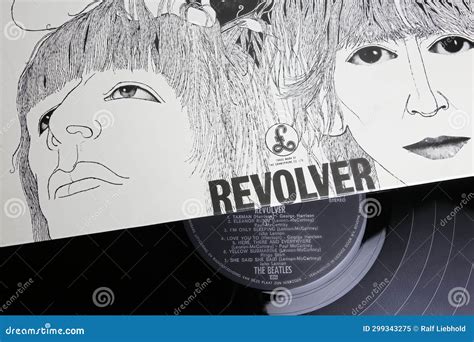 Closeup Of Vinyl Record Album Cover Revolver From The Beatles 1966 编辑类