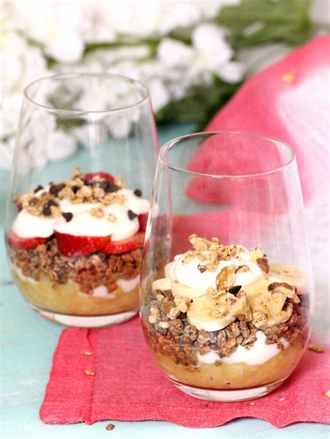 Simple Ice Cream Sundae Yogurt Parfaits Story