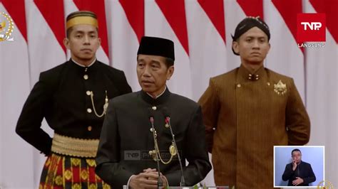 Presiden Jokowi Pakai Baju Adat Betawi Ujung Serong Di Sidang Mpr