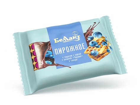 Пирожное глазированное с творогом на вафле Черника 100г. Беллакт ...