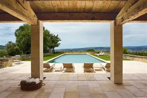 A Country Chic House Set In The Lavender Fields Of The Luberon