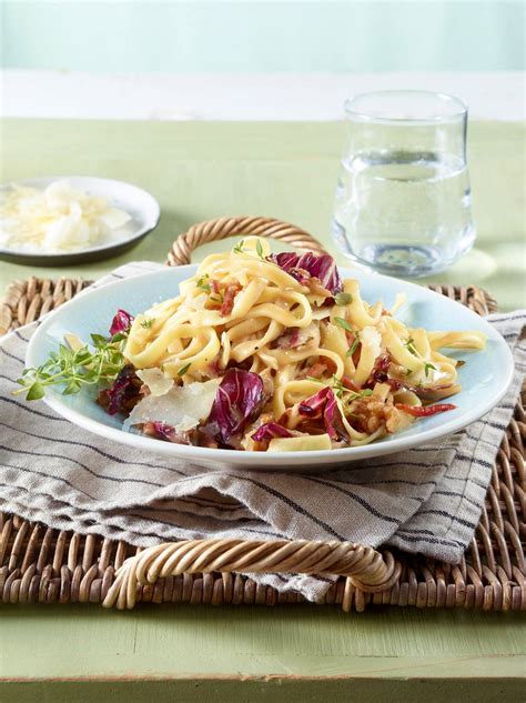 Herbstliche Radicchio Orangen Nudeln Rezept LECKER