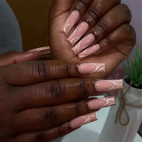 20 Designs For Nude Nails For Dark Skin That Are Trending Right Now Deavita Net