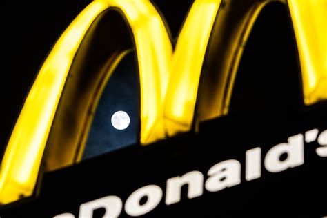 Mcdonalds Employee Sexual Harassment Problems Are Widespread