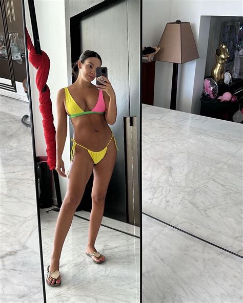 Cristina Pedroche Posa En Bikini Tres Semanas Despu S De Dar A Luz No