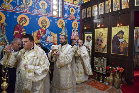 Литургија во храмот „Св. Атанасиј“ во Ѓорче Петров :: Скопска ...