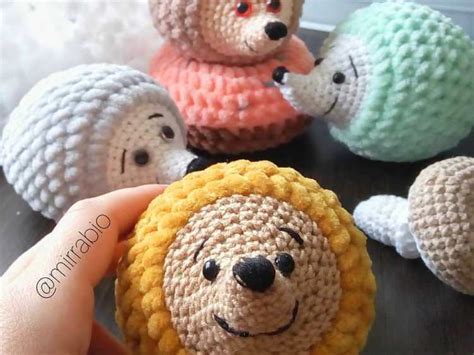 Crochet hedgehog amigurumi pattern | Amigurumi Space